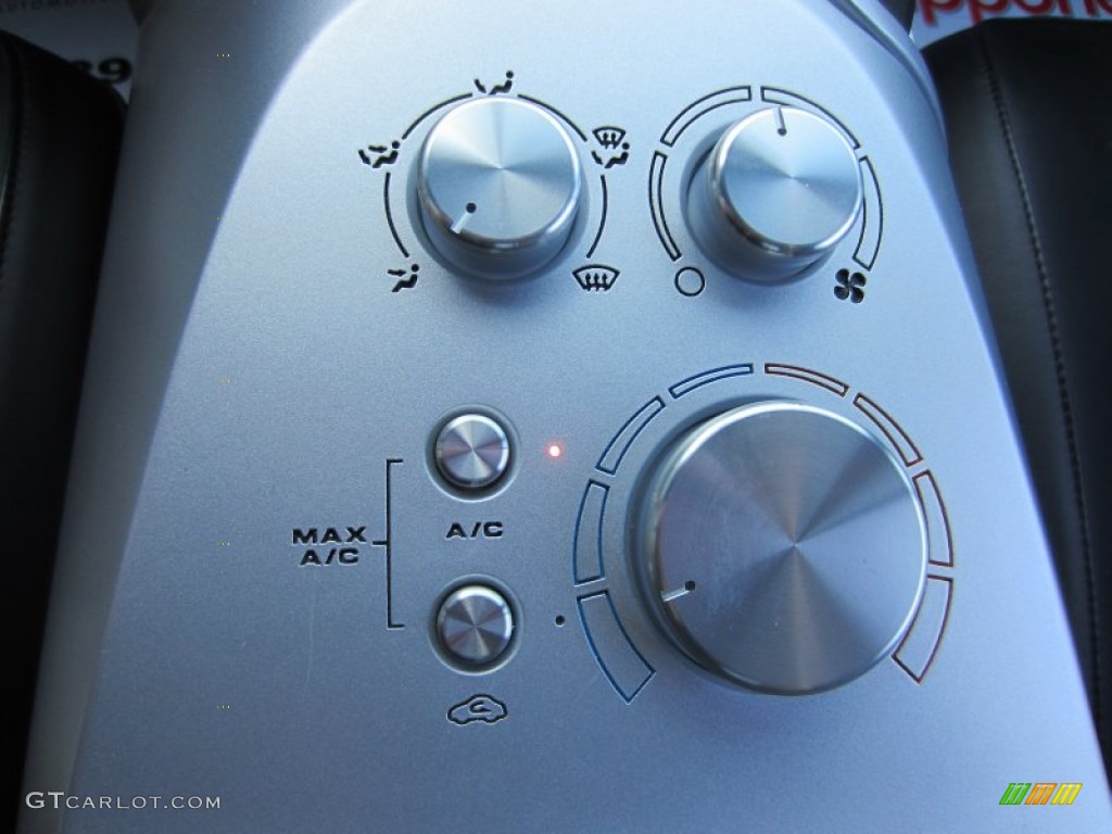 2006 Ford GT Standard GT Model Controls Photos