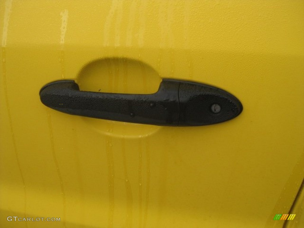 2001 Escape XLT V6 - Chrome Yellow Metallic / Medium Graphite Grey photo #19