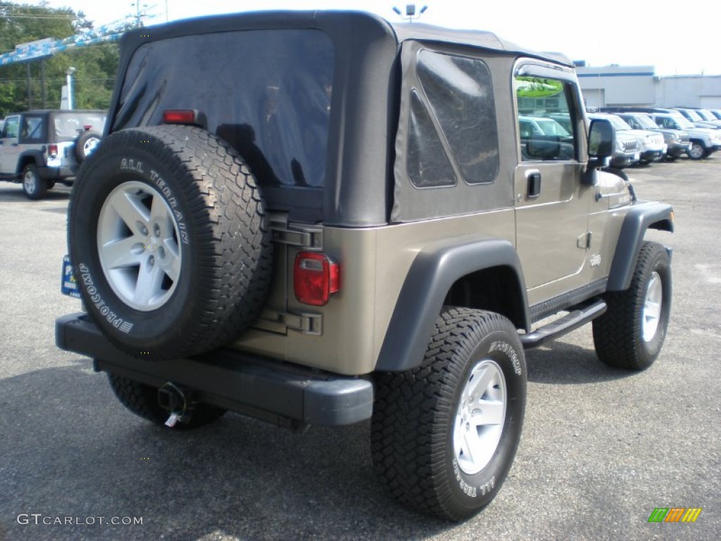 2004 Wrangler Rubicon 4x4 - Light Khaki Metallic / Khaki photo #5