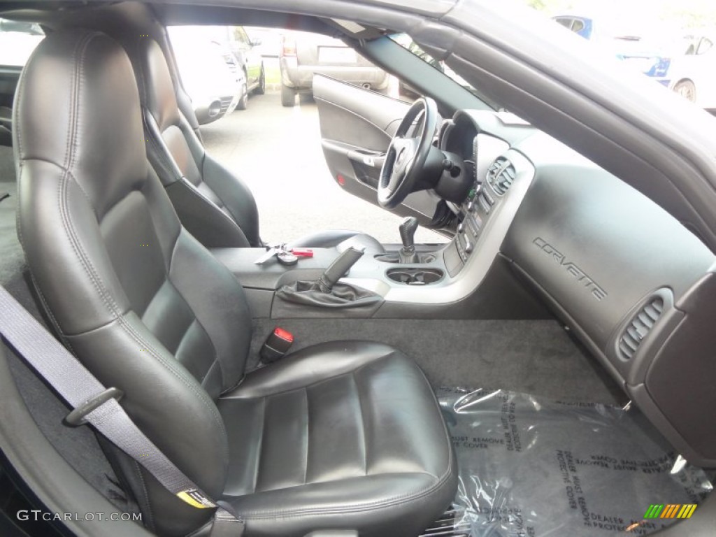 Ebony Black Interior 2006 Chevrolet Corvette Coupe Photo #54610311