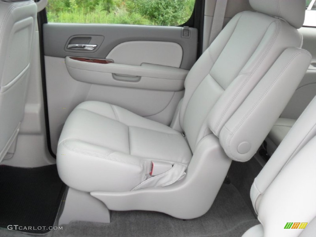 Light Titanium/Dark Titanium Interior 2012 Chevrolet Suburban LTZ 4x4 Photo #54612641