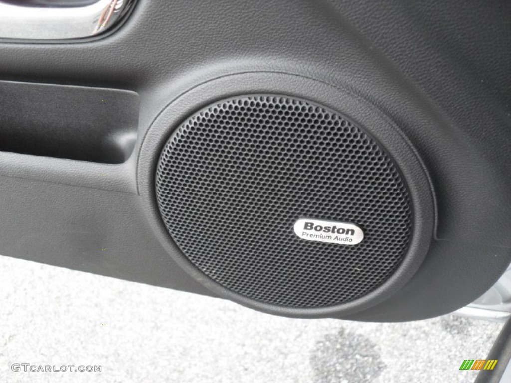 2011 Chevrolet Camaro SS/RS Coupe Audio System Photo #54616869