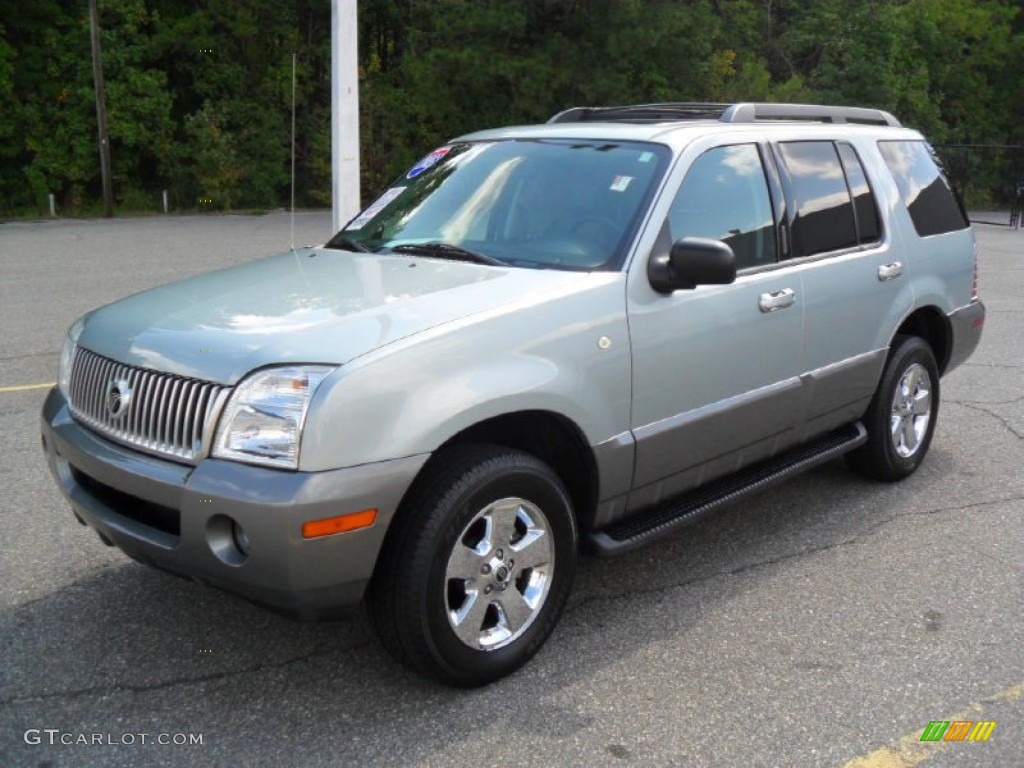 2005 Mountaineer V8 AWD - Satellite Silver Metallic / Midnight Grey photo #1