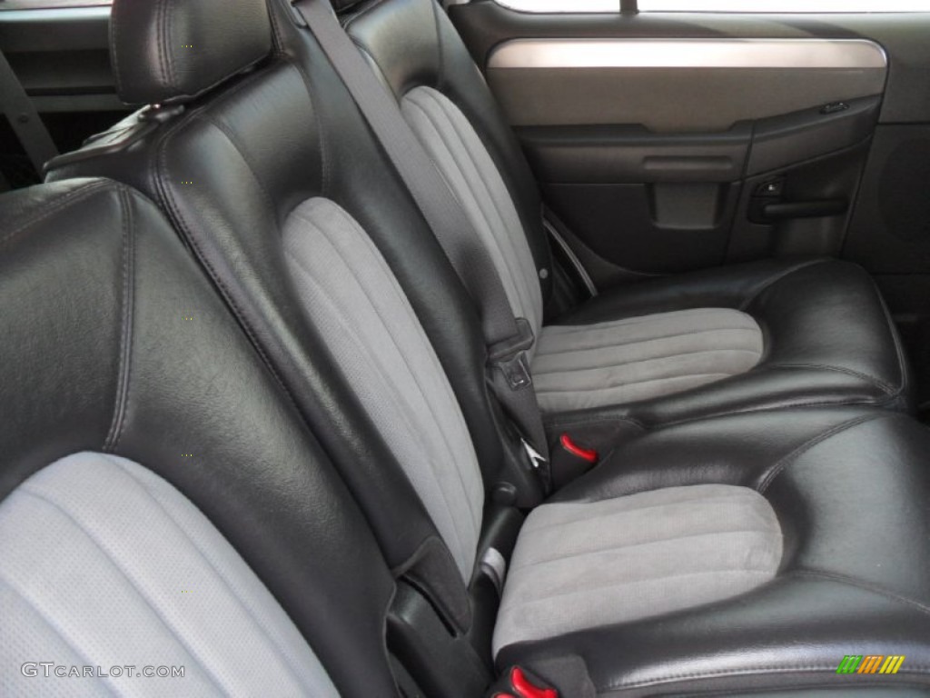 Midnight Grey Interior 2005 Mercury Mountaineer V8 AWD Photo #54617379