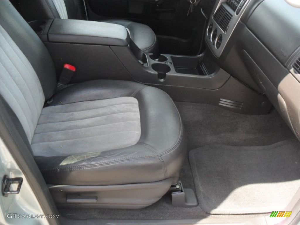2005 Mountaineer V8 AWD - Satellite Silver Metallic / Midnight Grey photo #20