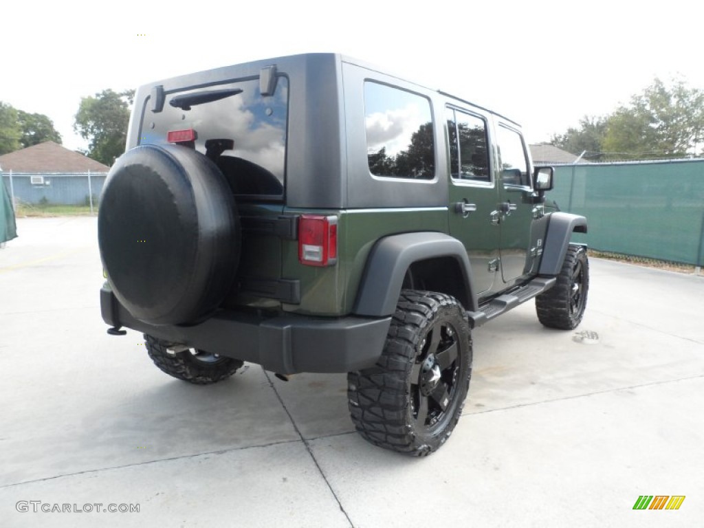 2009 Wrangler Unlimited X 4x4 - Jeep Green Metallic / Dark Slate Gray/Medium Slate Gray photo #3
