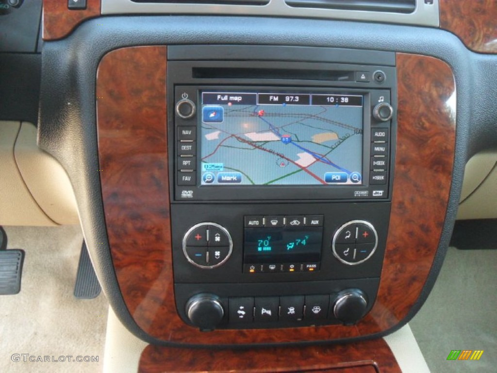 2008 Chevrolet Suburban 1500 LTZ Controls Photo #54618816
