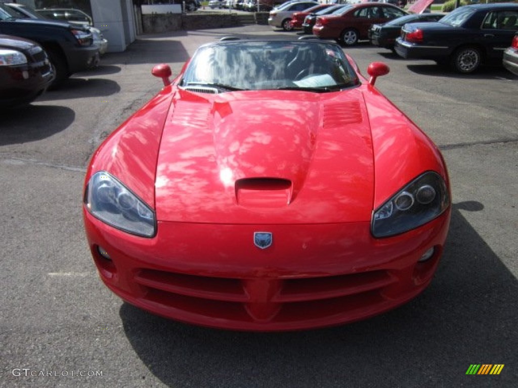 Viper Red 2004 Dodge Viper SRT-10 Exterior Photo #54619302