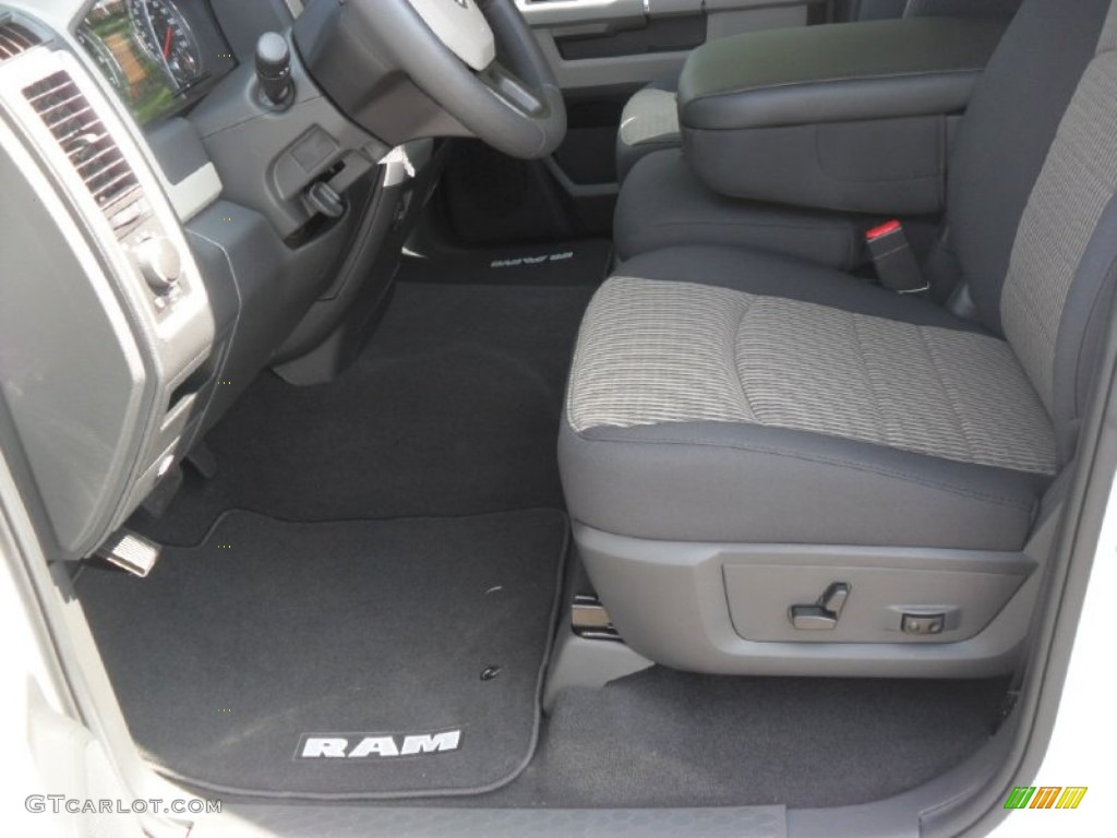 2012 Ram 1500 SLT Quad Cab - Bright White / Dark Slate Gray/Medium Graystone photo #7