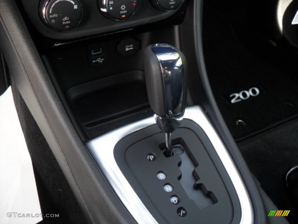 2012 Chrysler 200 Limited Sedan 6 Speed AutoStick Automatic Transmission Photo #54620376