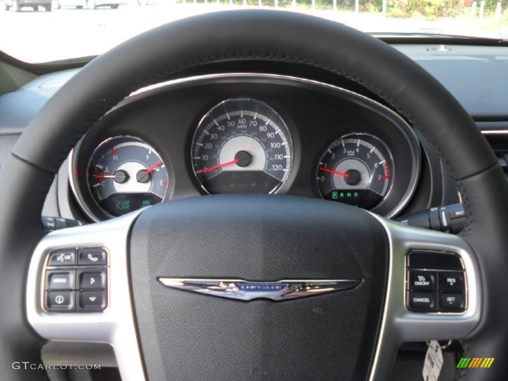 2012 Chrysler 200 Limited Sedan Controls Photo #54620394