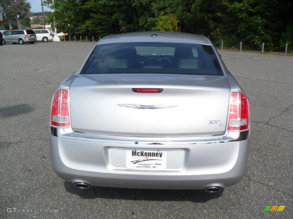 2012 300 C - Bright Silver Metallic / Black photo #3
