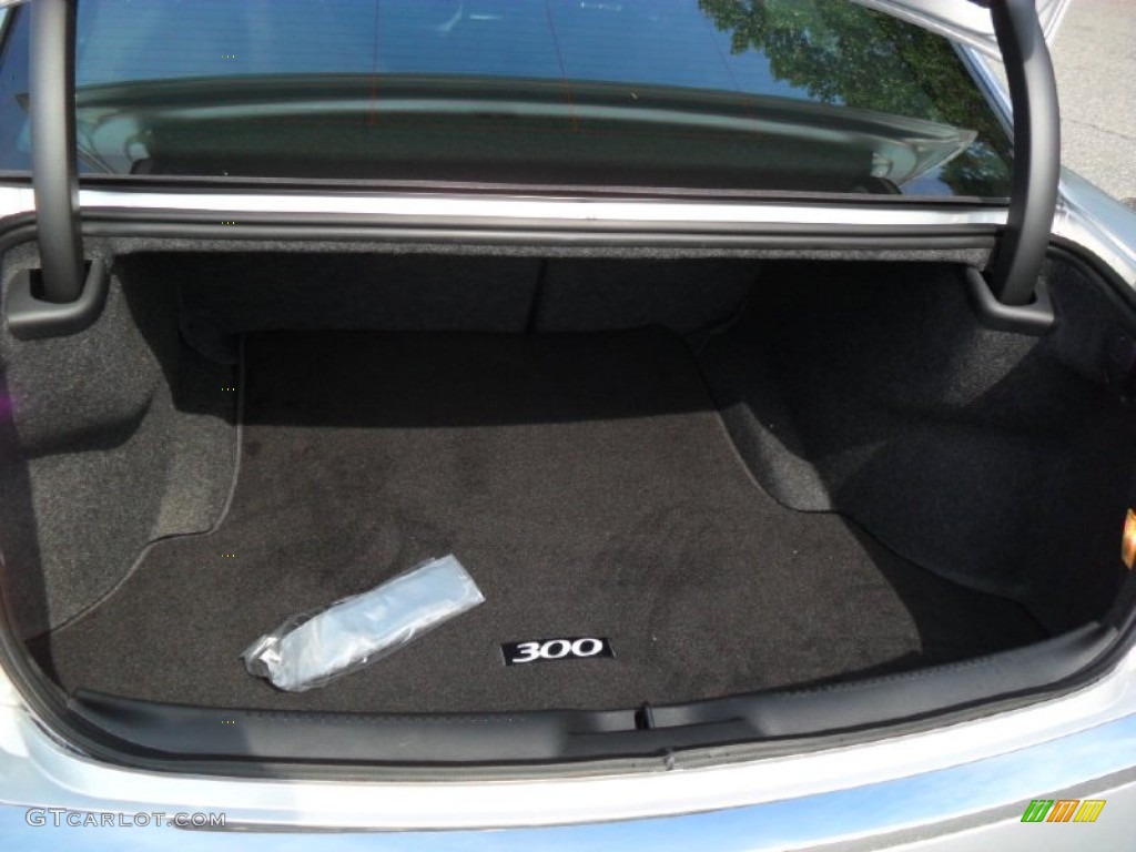 2012 Chrysler 300 C Trunk Photo #54620940