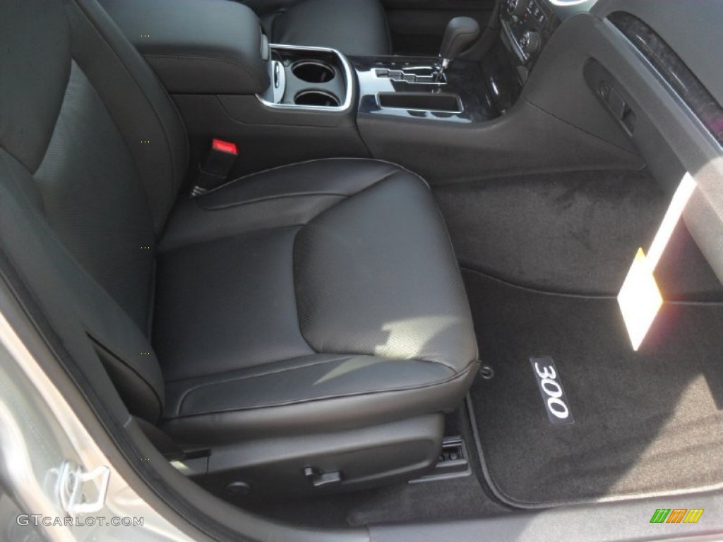 Black Interior 2012 Chrysler 300 C Photo #54620958