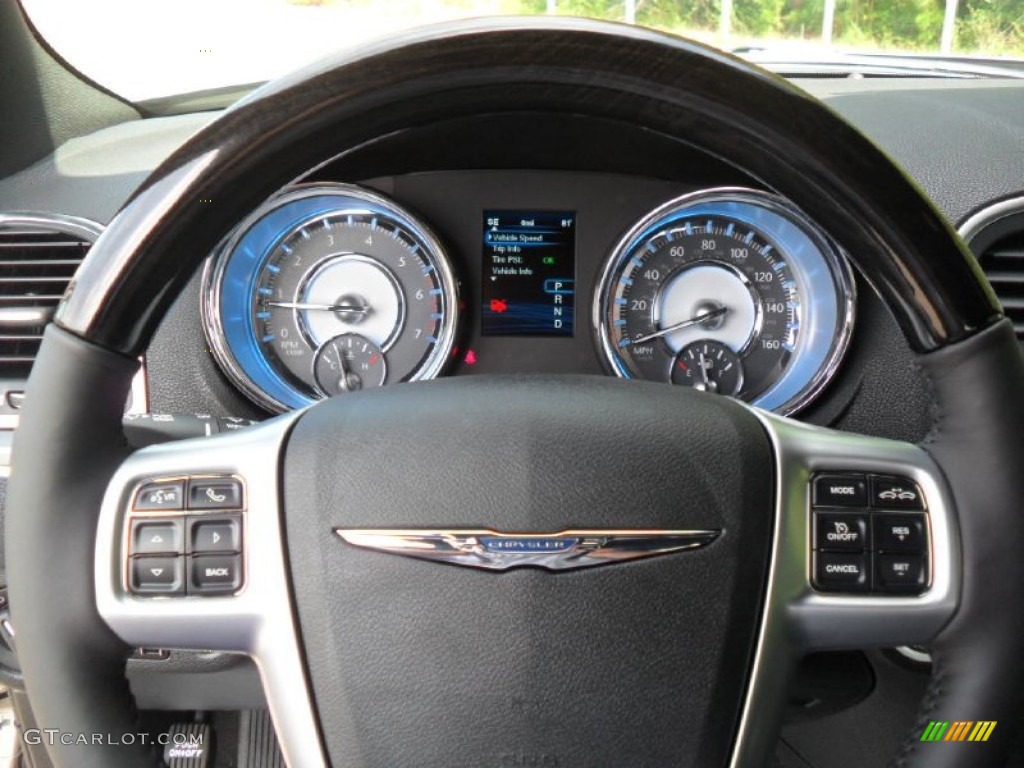 2012 Chrysler 300 C Controls Photo #54621135