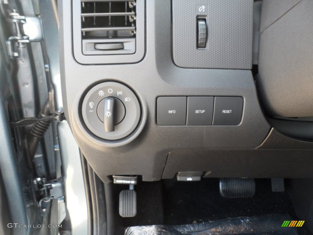 2012 Ford Escape XLT V6 Controls Photo #54622425
