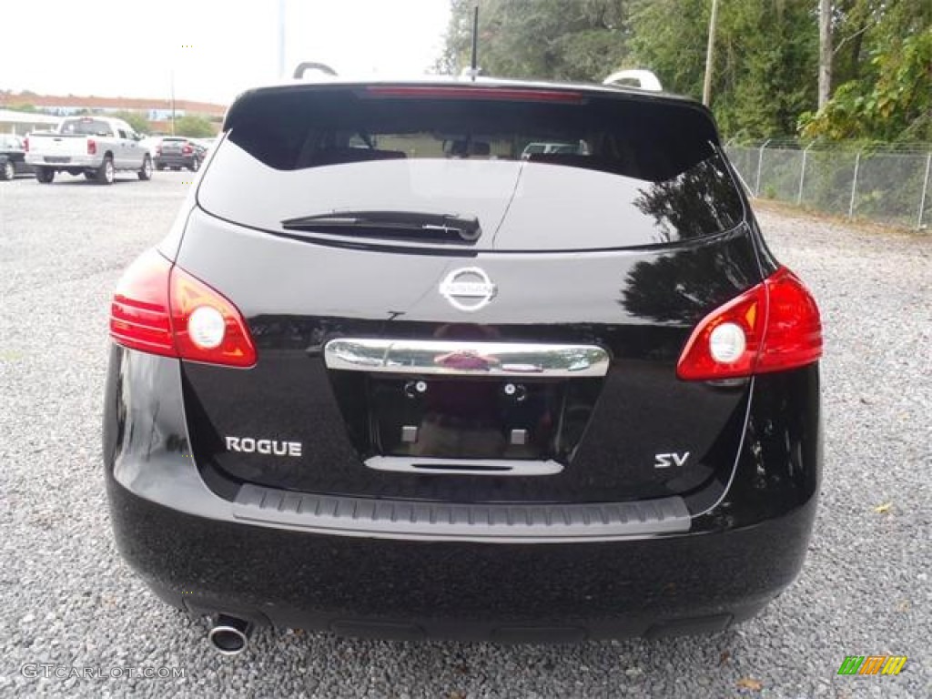 2011 Rogue SV - Wicked Black / Black photo #4