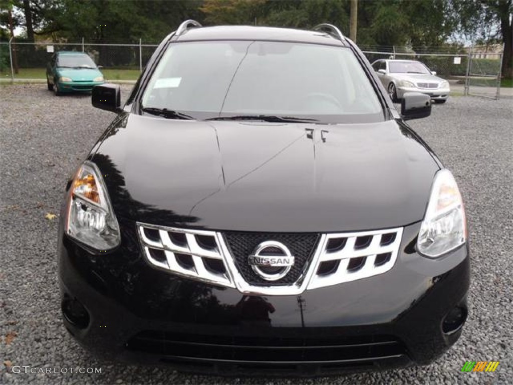 2011 Rogue SV - Wicked Black / Black photo #5