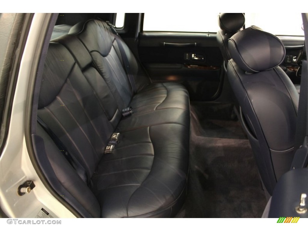 Navy Blue Interior 1995 Lincoln Town Car Executive Photo #54625737