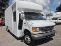 2004 Oxford White Ford E Series Cutaway E450 Commercial Moving Truck  photo #5