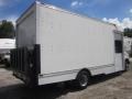 2004 Oxford White Ford E Series Cutaway E450 Commercial Moving Truck  photo #12