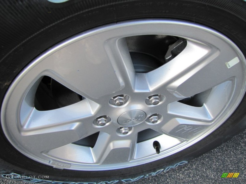 2012 Jeep Liberty Sport Wheel Photo #54628896