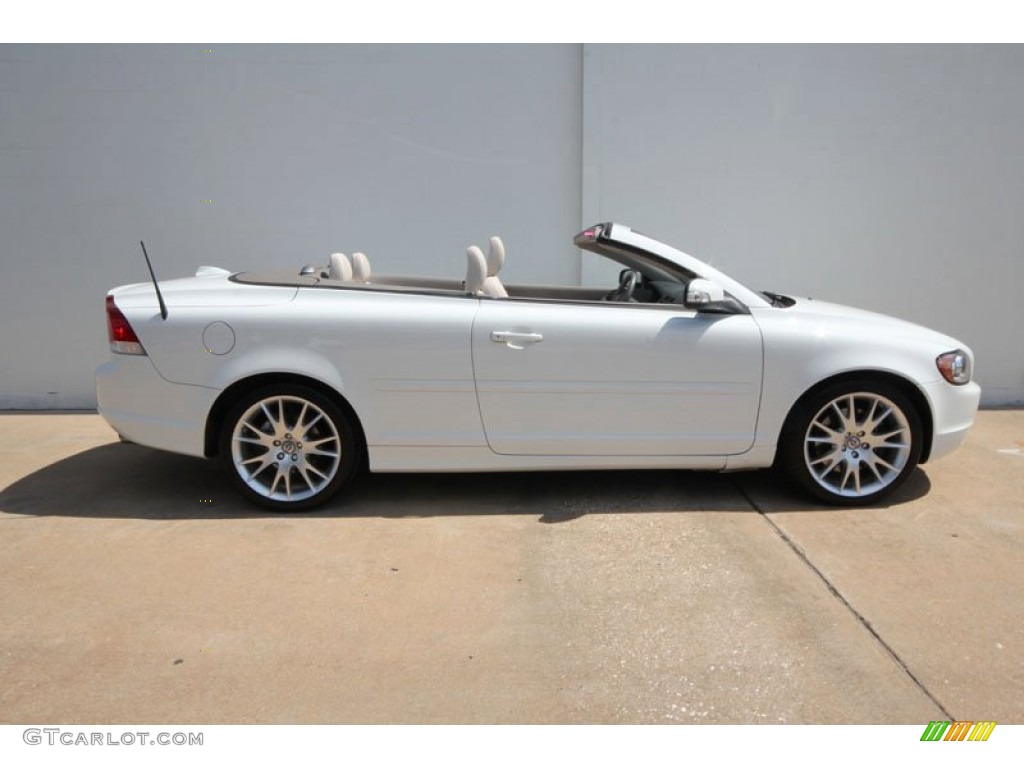 White Pearlescent 2008 Volvo C70 T5 Exterior Photo #54631161