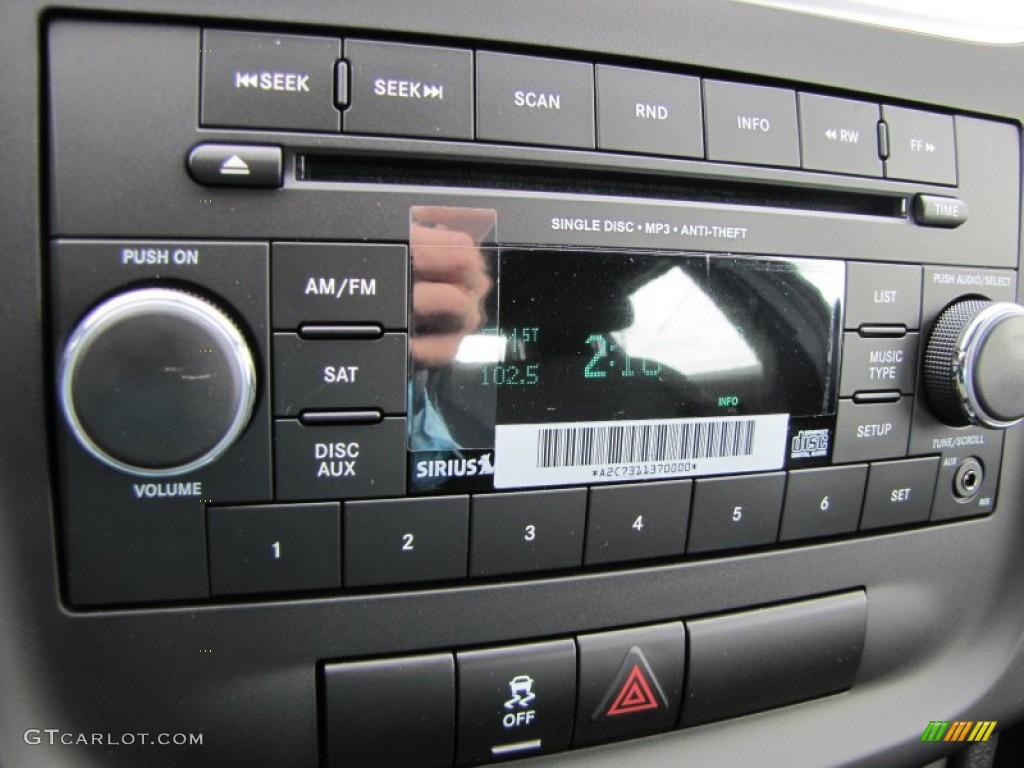 2012 Dodge Avenger SXT Audio System Photo #54632081