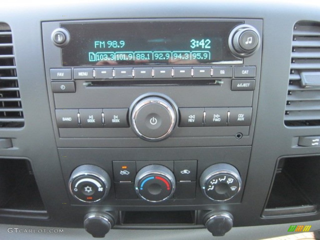 2009 Chevrolet Silverado 2500HD Work Truck Regular Cab 4x4 Audio System Photo #54632341