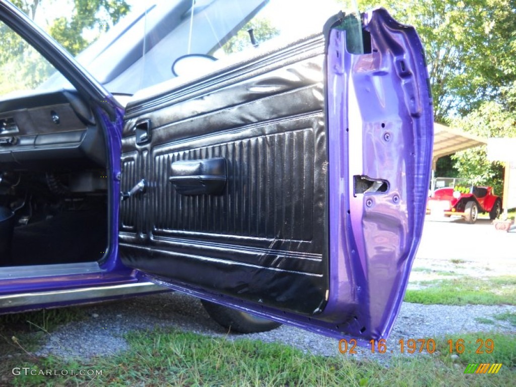 1973 Duster 340 - Plum Crazy / Black photo #112