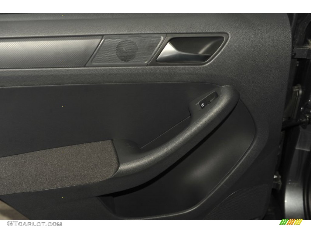 2012 Jetta S Sedan - Platinum Gray Metallic / Titan Black photo #18