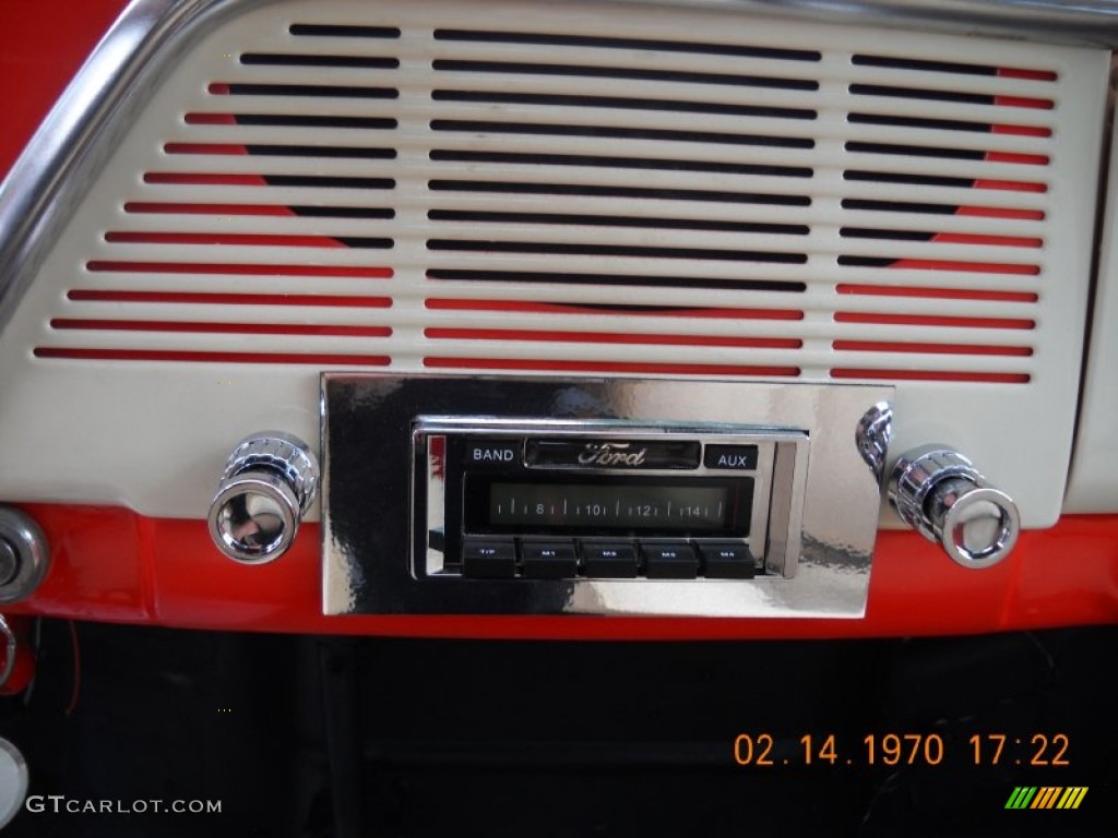 1951 Ford F1 Pickup Custom Audio System Photos