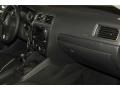 Black - Jetta SE Sedan Photo No. 33
