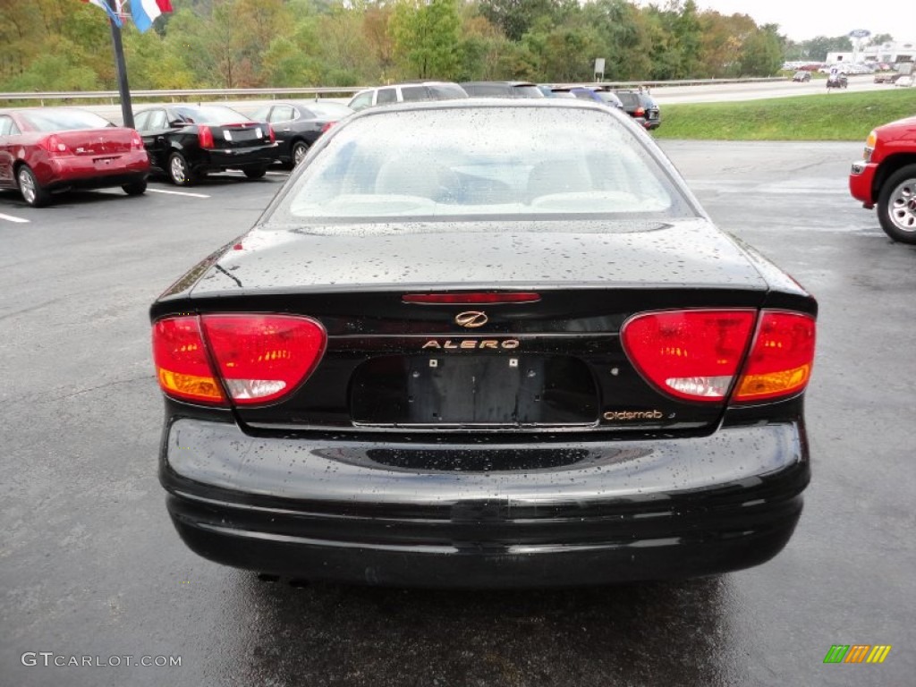 2001 Alero GL Sedan - Onyx Black / Neutral photo #4
