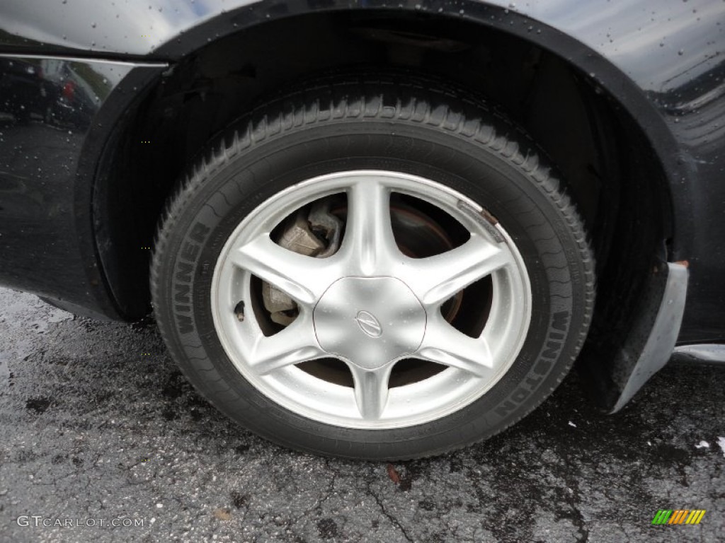 2001 Oldsmobile Alero GL Sedan Wheel Photo #54637602