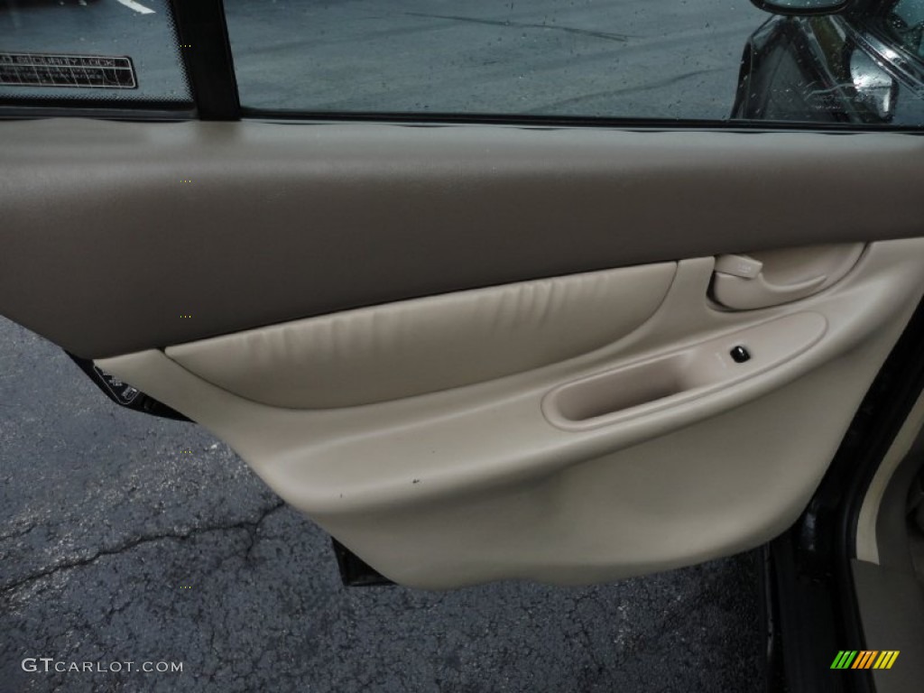 2001 Oldsmobile Alero GL Sedan Neutral Door Panel Photo #54637644