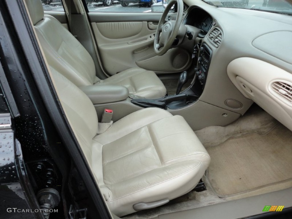Neutral Interior 2001 Oldsmobile Alero GL Sedan Photo #54637662