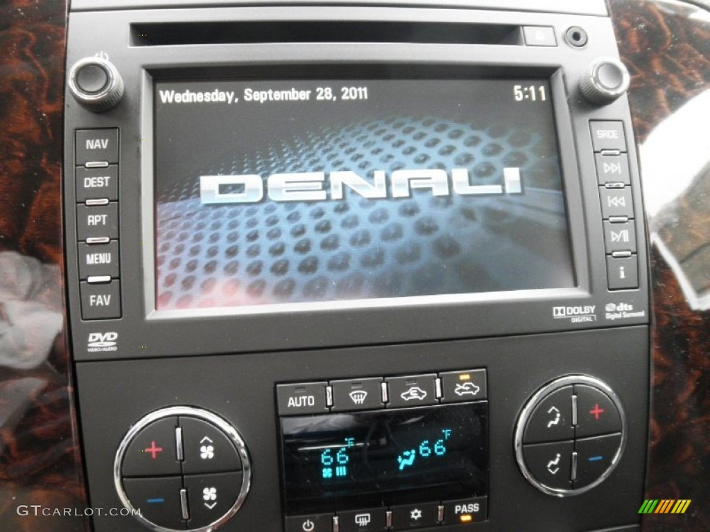 2012 GMC Sierra 3500HD Denali Crew Cab 4x4 Dually Controls Photo #54640026