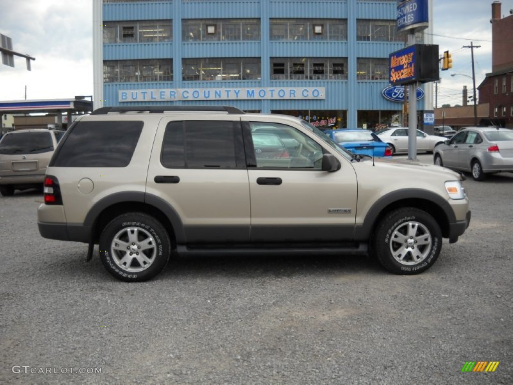 2006 Explorer XLT 4x4 - Pueblo Gold Metallic / Camel photo #1