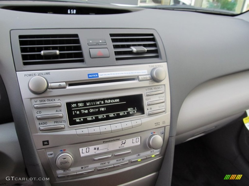 2011 Camry XLE - Super White / Ash photo #10
