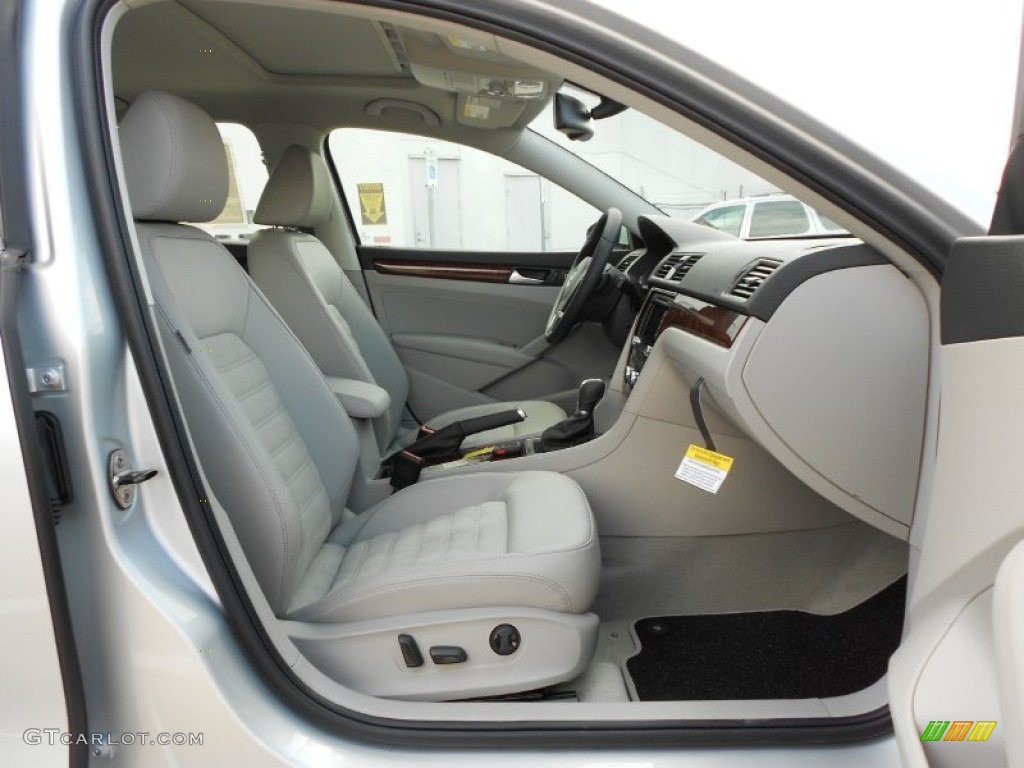 2012 Passat V6 SEL - Reflex Silver Metallic / Moonrock Gray photo #13