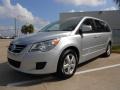 Mercury Silver Metallic - Routan SE Photo No. 3