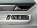 Mercury Silver Metallic - Routan SE Photo No. 24