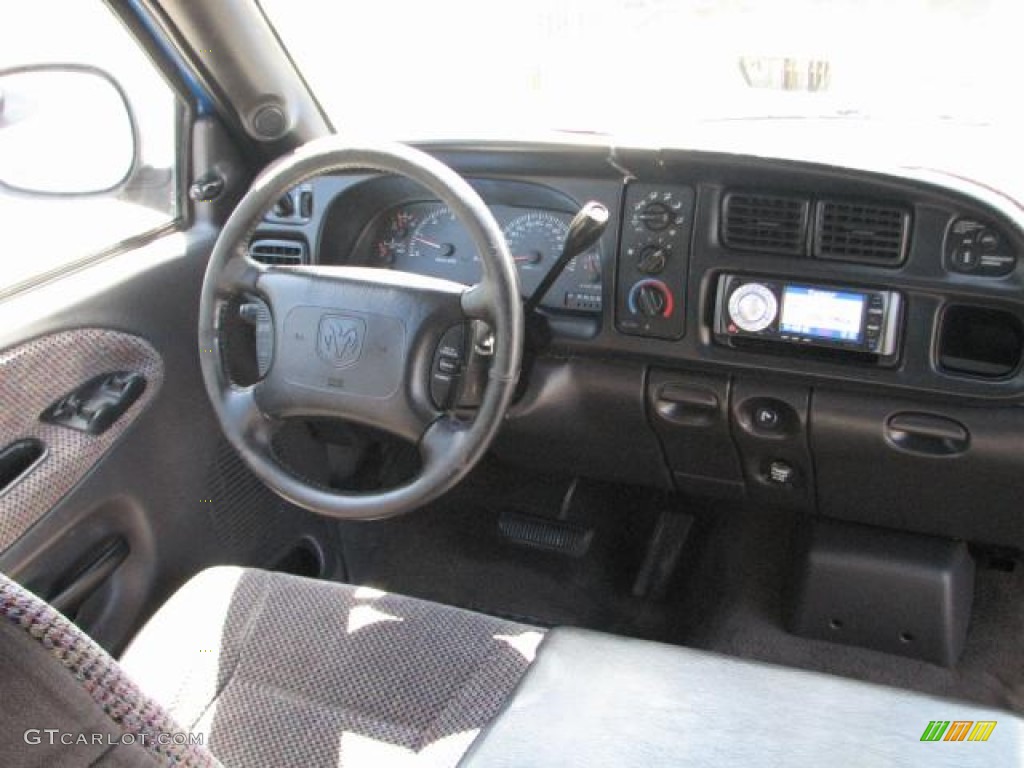1999 Ram 2500 ST Extended Cab - Intense Blue Pearl / Mist Gray photo #13