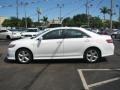 Super White - Camry SE Photo No. 6