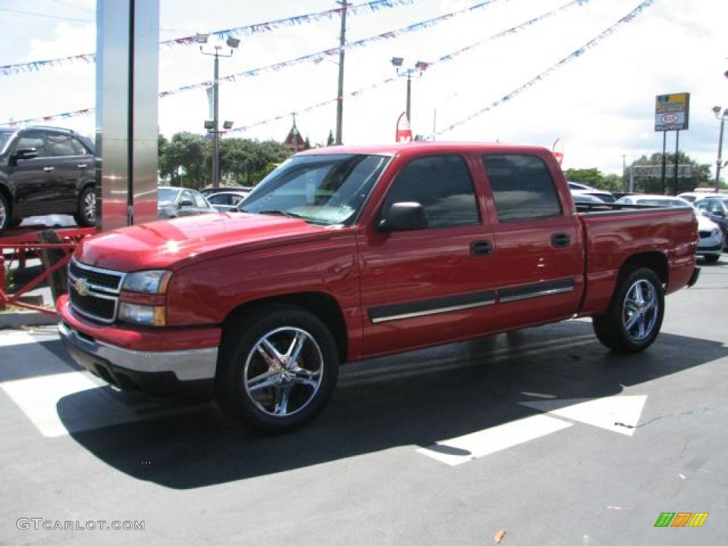 2007 Silverado 1500 Classic LS Crew Cab - Victory Red / Dark Charcoal photo #6