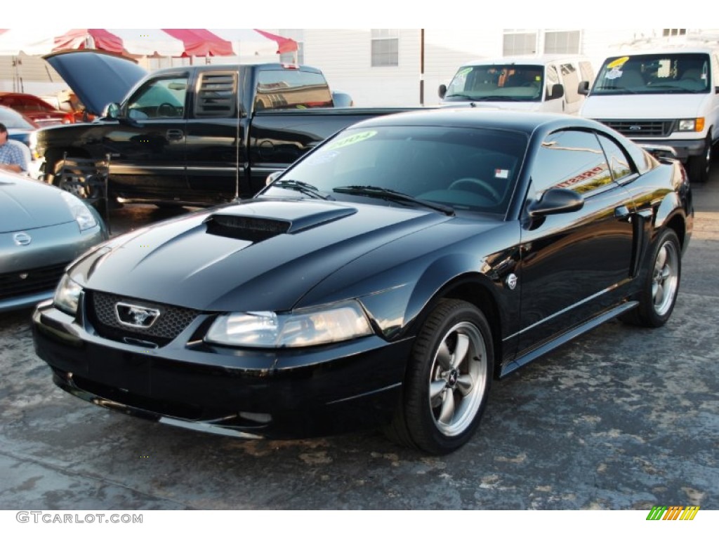 2004 Mustang GT Coupe - Black / Dark Charcoal photo #10