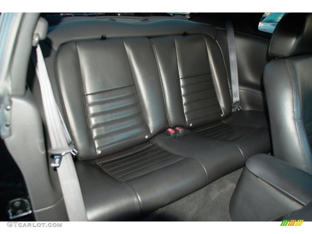 Dark Charcoal Interior 2004 Ford Mustang GT Coupe Photo #54646080