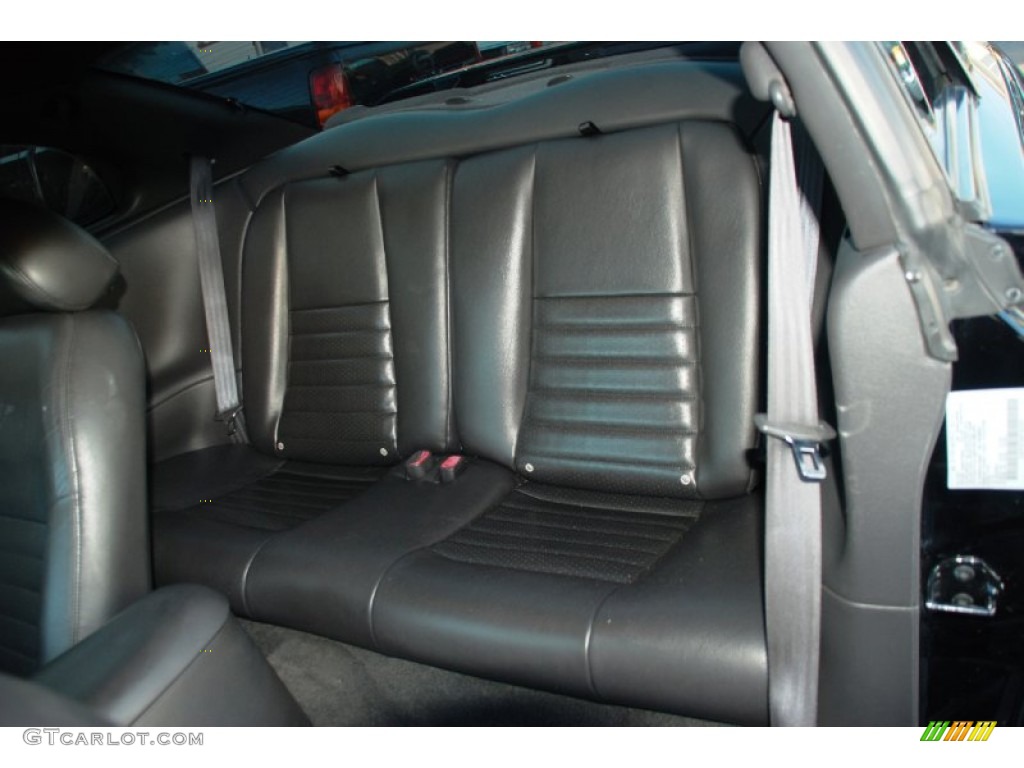 2004 Mustang GT Coupe - Black / Dark Charcoal photo #25