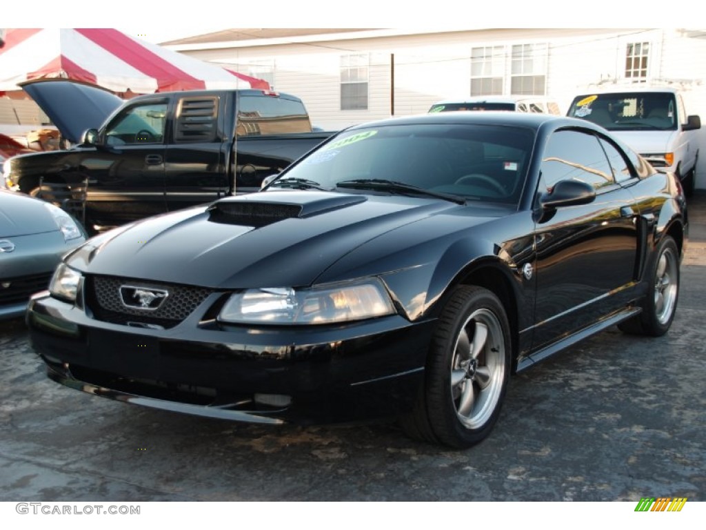 2004 Mustang GT Coupe - Black / Dark Charcoal photo #28